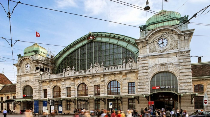 Literatur am Mittag: Bahnhofsprosa